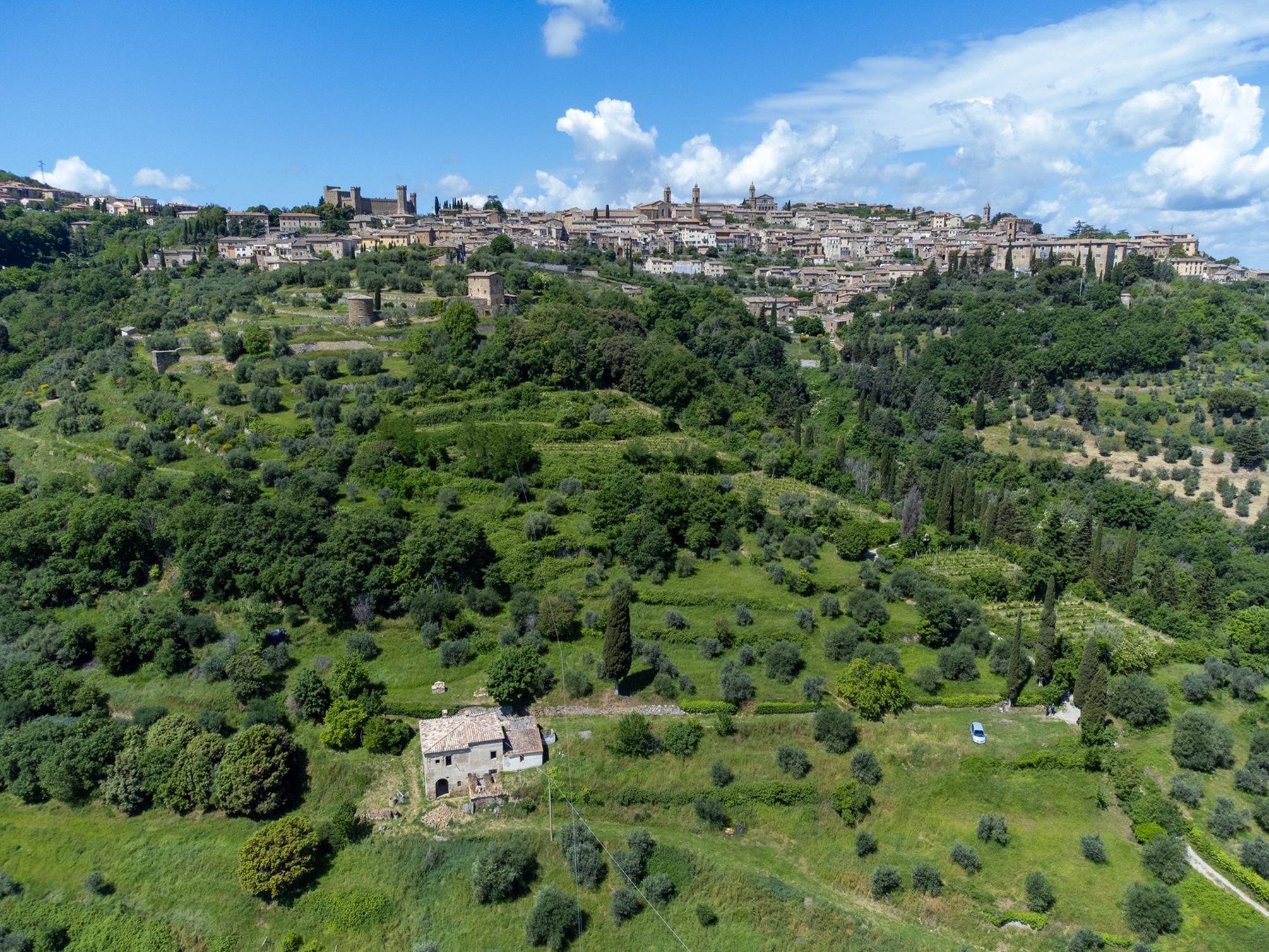 country house hamlet for sale montalcino val d orcia