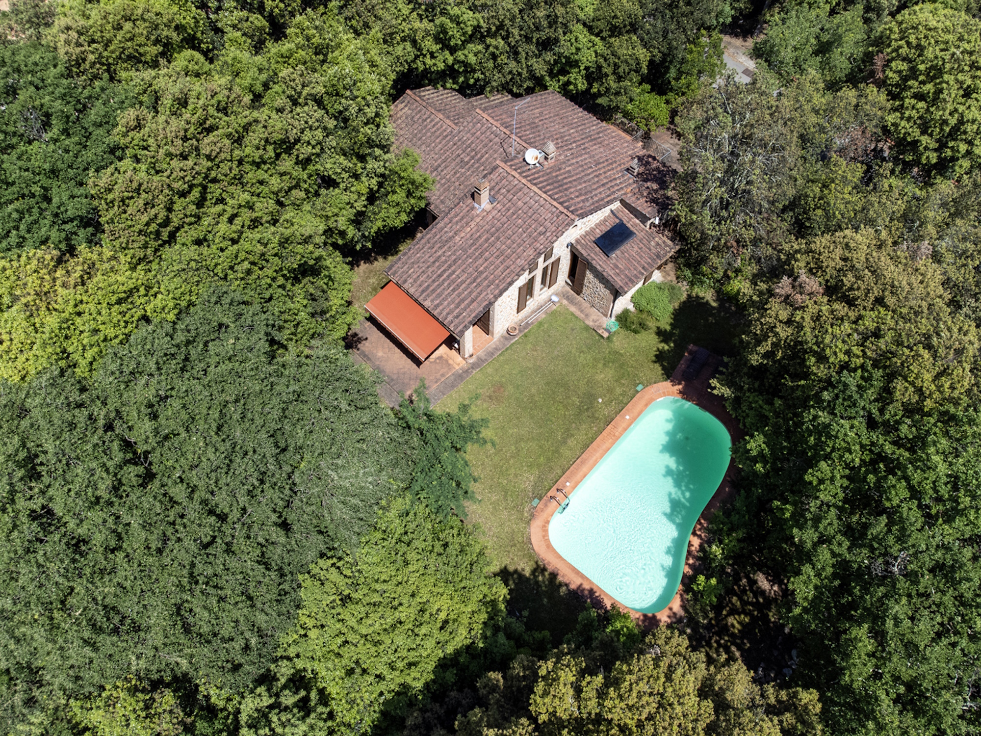 villa for sale monteriggioni montagnola senese